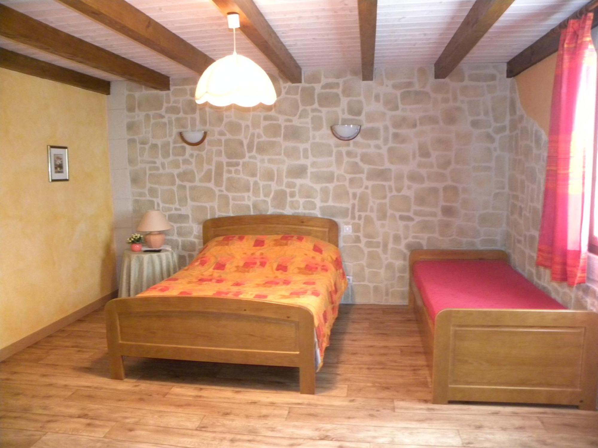 Auberge Les Volpilieres Ruynes-en-Margeride Luaran gambar