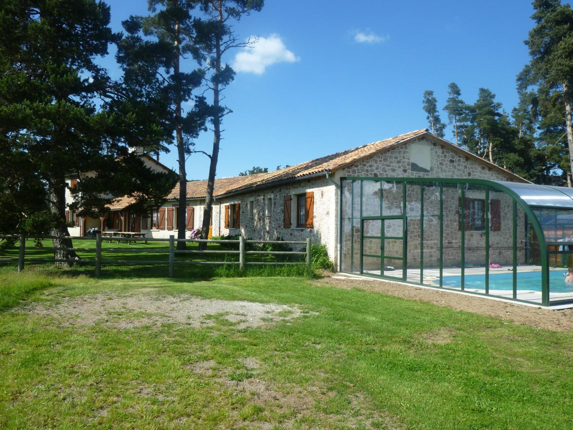 Auberge Les Volpilieres Ruynes-en-Margeride Luaran gambar